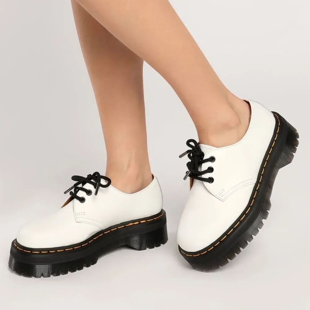 NEW Dr. Martens Quad White Smooth Leather Lace Up Low Top Oxford Shoes 9